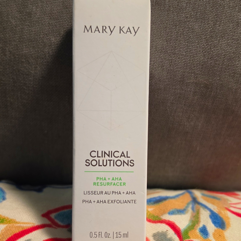 Mary Kay Clinical Solutions PHA+AHA Resurfacer 0.5 fl oz Face/Neck 177904